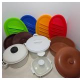 Plastic Kitchenware Collection with Lids