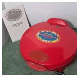 Red Santa Fe Quesadilla Maker