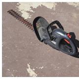 Black & Decker Electric Hedge Trimmer