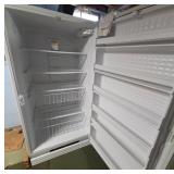 Whirlpool Upright Freezer with Adjustable Shelves