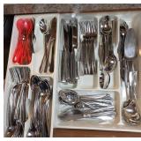 Oneida & Yamazaki Stainless Steel Flatware Set
