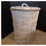 Woven Clothes Basket With Lid