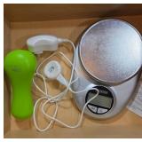 Mosiso Kitchen Scale and Clarisonic Mia 2