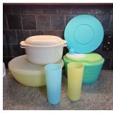 Tupperware Kitchenware Set