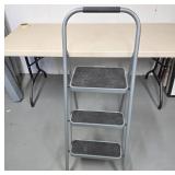 Folding Gorilla Ladders Step Stool