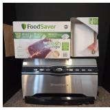 FoodSaver V3880 Bag Sealer with Accessories