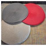 Round and Rectangular Placemats