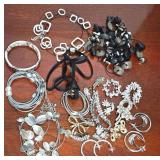 Costume Jewelryï¿½Lot