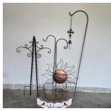 Metal Garden Decor with Sun Motif and Welcome Sign