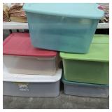 5 storage bins with lids
