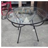 Metal Frame Round Glass Table