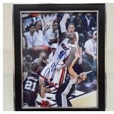 LeBron James Signed 8ï¿½10 Photograph