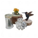 Decorative Figurines and Trinkets