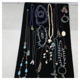 Costume Jewelry Necklaces, Bracelets & Earrings