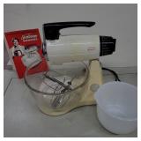 Sunbeam Mixmaster Model 2360 With Bowls & Manual