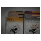 Accelerated Piano Adventures/ Older Beginner