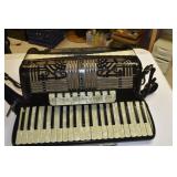 Used Accordian
