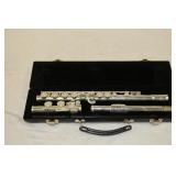 Armstrong 104 Flute w/case