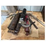 LOT OF GREASE GUNS