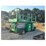 GENIE 3384 SCISSOR LIFT