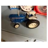 FORD TRACTOR TOY