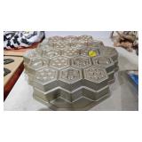 CAKE PAN