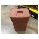 TRASH CAN