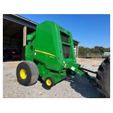 JOHN DEERE ROUND BALER