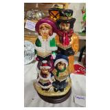 CHRISTMAS DECOR CAROLERS