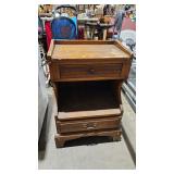 NIGHT STAND / END TABLE