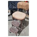 VINTAGE STOOL