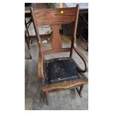 SMALL ROCKING CHAIR