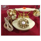 VINTAGE TELEPHONE