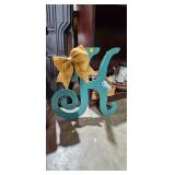 K INITIAL WALL DECOR