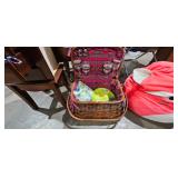 PICNIC BASKET