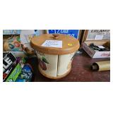 VINTAGE ROUND CANISTER SET