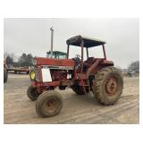 INTERNATIONAL 1086 TRACTOR