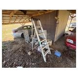 LOUISVILLE 6’ ALUMINUM LADDER