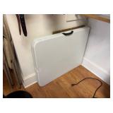 6’ FOLDING TABLE