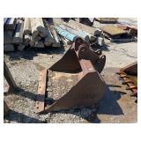 36” CLEANOUT BUCKET