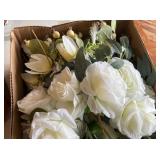 (20) WHITE FLORAL PICKS