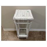 WICKER PLANT STAND