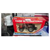 ERTL CASE INTERNATIONAL TRACTOR TOY