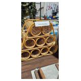 WICKER WINE BOTTLE HOLDER