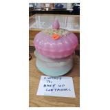 VINTAGE MAKEUP HOLDER