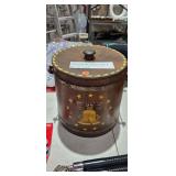 WOODEN BUCKET WITH LID