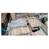 CRAFT / WOODEN DOWEL LOT