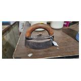 VINTAGE SMOOTHING IRON