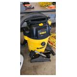 DEWALT SHOP VACUUM