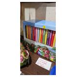 CHILDRENS BOOK LOT